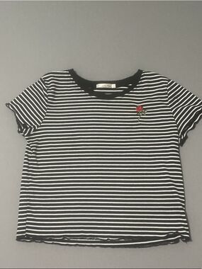 Heart & Hips Black & White Striped Cropped Tee, Size Large (Juniors)